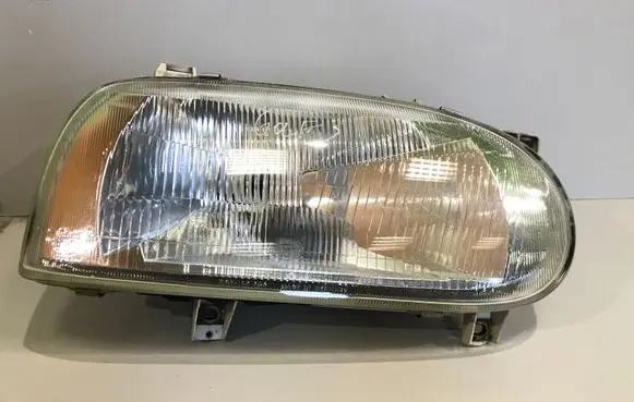 Volkswagen Golf III Headlight/headlamp 13886200R 13886200
