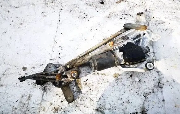 Mitsubishi Grandis Front wiper linkage and motor