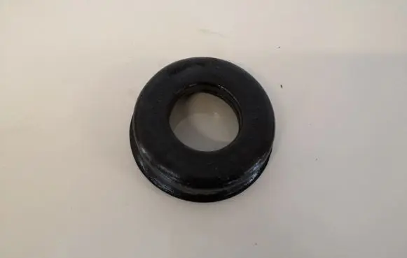 BMW 1 E81 E87 Front coil spring rubber mount 3353676441903 33536764419-03