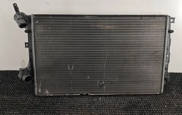 Volkswagen Golf VI Coolant radiator 1K0121253AB 878224J