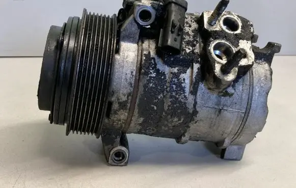 Jeep Grand Cherokee (WK) Air conditioning (A/C) compressor (pump) 4472205601 10S17C