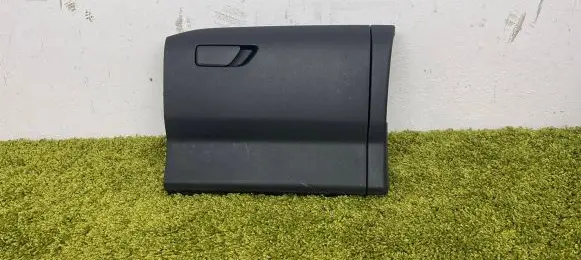 Ford Kuga III Glove box lv4b-s06040-a