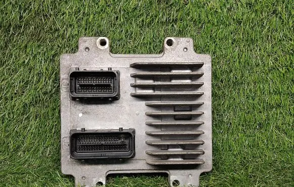 Opel Astra J Engine control unit/module ECU 12639891 12636386