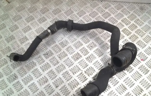 Audi RS4 Engine coolant pipe/hose 8E0141055A