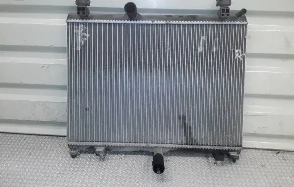 Citroen C5 Coolant radiator 9688421380