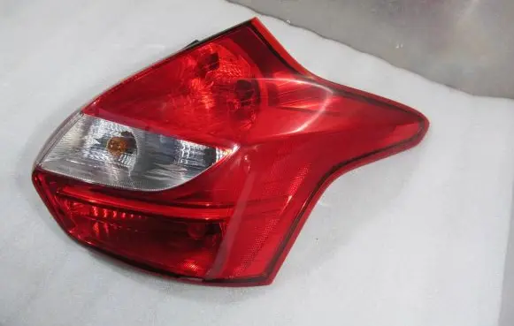 Ford Focus Rear/tail lights BM5113404AK 11042014