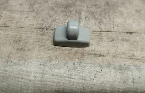 Sun visor clip/hook/bracket