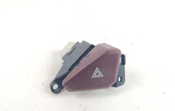 Mitsubishi Pajero Hazard light switch