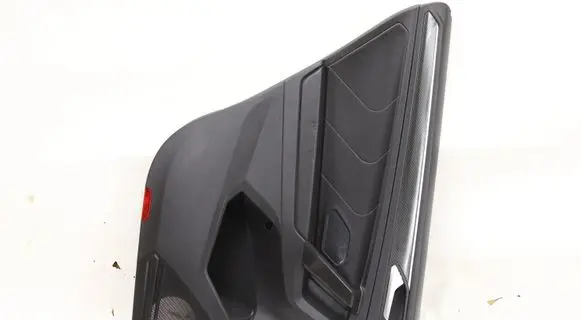 Volkswagen Tiguan Front door card panel trim 5785659