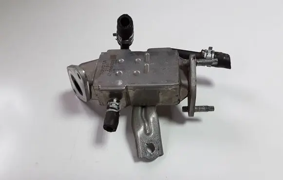 Toyota Yaris EGR valve cooler 2205000020
