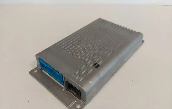 BMW 7 F01 F02 F03 F04 Bluetooth control unit module 68296346