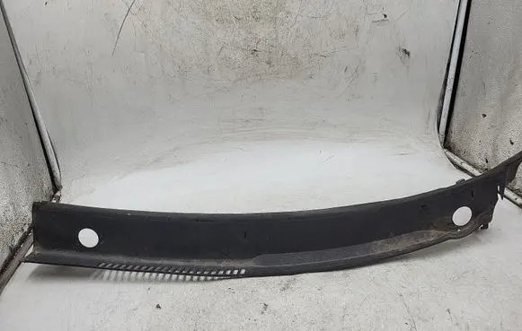 Audi A4 S4 B5 8D Wiper trim 8D1819403A