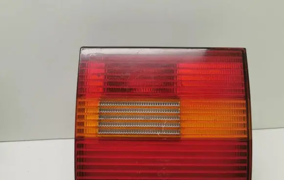 Volkswagen PASSAT B4 Tailgate rear/tail lights 394109