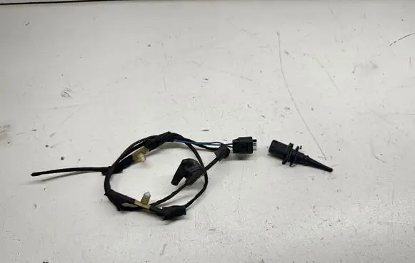 BMW 5 G30 G31 G38 Outside/exterior temperature sensor 6936953 65816936953