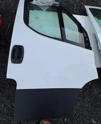 Iveco Daily 6th gen Front door