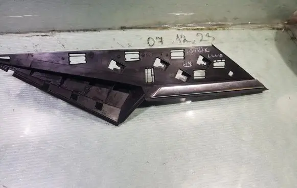 Opel Astra K Front arch trim 39085853