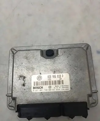 Volkswagen PASSAT B5 Engine control unit/module 038906018P 0281001720 28SA3664