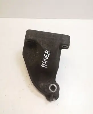 Mercedes-Benz E W211 Engine mounting bracket A6422230004
