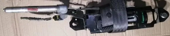 Volvo S60 Front seatbelt