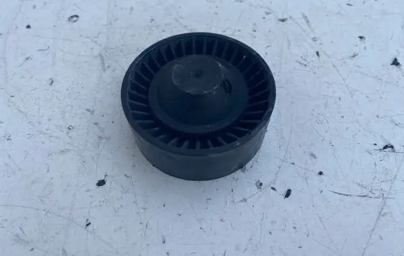 Toyota Avensis T250 Belt tensioner pulley 166490R010
