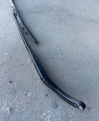 Audi A6 S6 C6 4F Front wiper blade arm 4F1955410