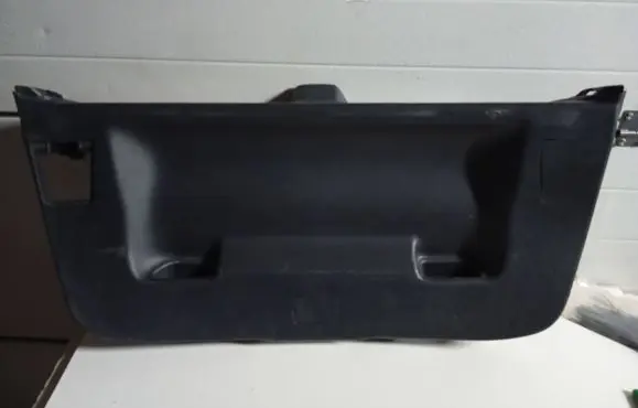 Toyota Auris E180 Tailgate/boot cover trim set 6478002020