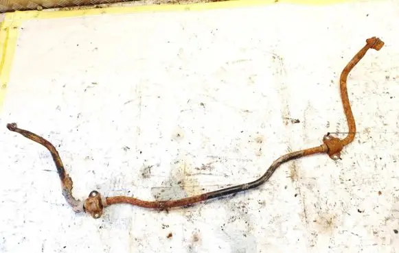 Toyota Avensis T250 Front anti-roll bar/sway bar