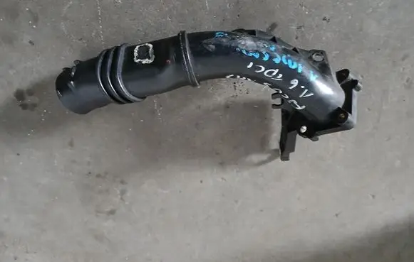 Ford Mondeo MK IV Turbo air intake inlet pipe/hose 
