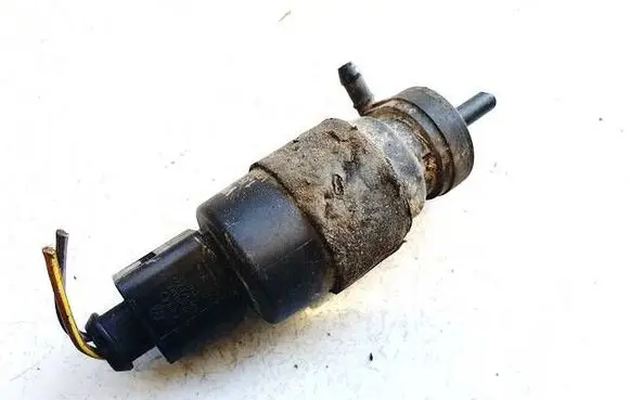 Audi A6 S6 C6 4F Windscreen/windshield washer pump 1j5955651