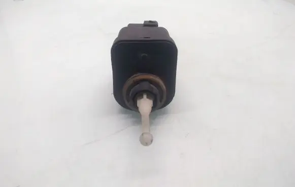 Audi A6 S6 C4 4A Headlight level adjustment motor 6K5941295