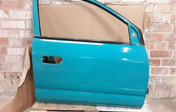 Mitsubishi Space Star Front door