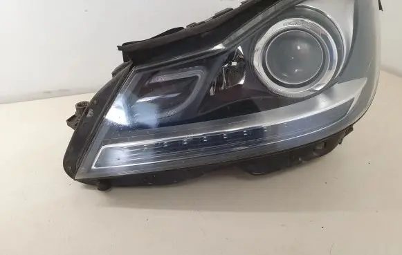 Mercedes-Benz C W204 Headlight/headlamp A2048205759