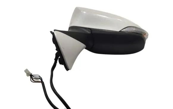 Toyota Verso Front door electric wing mirror