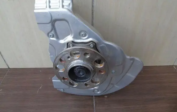Mercedes-Benz SLS AMG Front wheel hub spindle knuckle AMG197