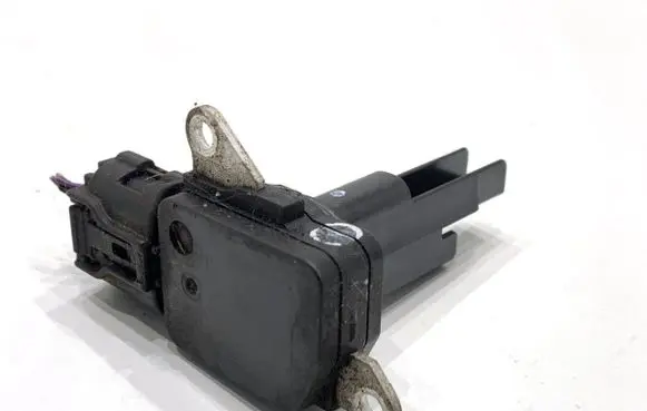 Toyota Auris E180 Mass air flow meter 222040V020