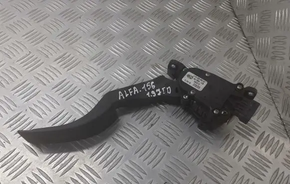 Alfa Romeo 147 Accelerator throttle pedal 60695128