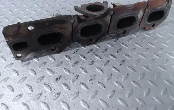 Citroen DS5 Exhaust manifold 9672525080