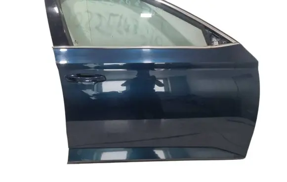 Skoda Superb B8 (3V) Front door