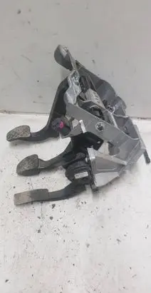 Audi A4 S4 B8 8K Pedal assembly 8K1721117