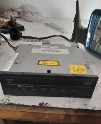 Audi A6 S6 C6 4F CD/DVD changer 4E0910111F