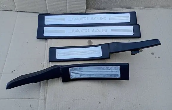 Jaguar XF Front sill trim cover 8X23-13200-A 8X23-13201-A 8X23-F13245-A