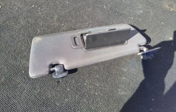 Renault Clio V Sun visor