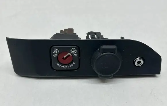 Passenger airbag on/off switch