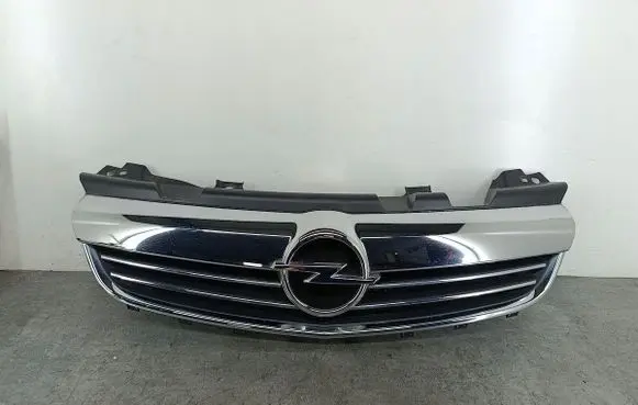 Opel Zafira B Front grill 