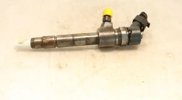 Alfa Romeo 147 Fuel injector 0445110276