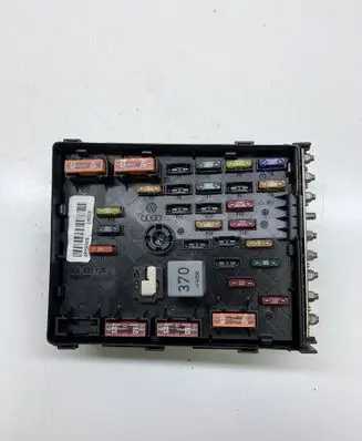 Volkswagen PASSAT B6 Fuse module 3C0937125 63592777