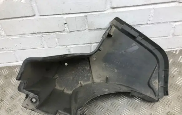Lexus CT 200H Other under body part 5822776021