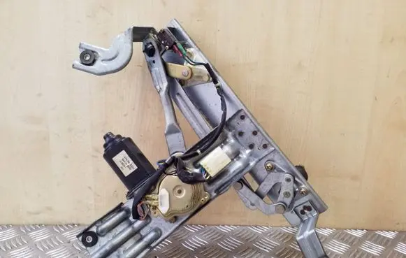 Opel Frontera A Rear window wiper motor 8943865323 RW4100490