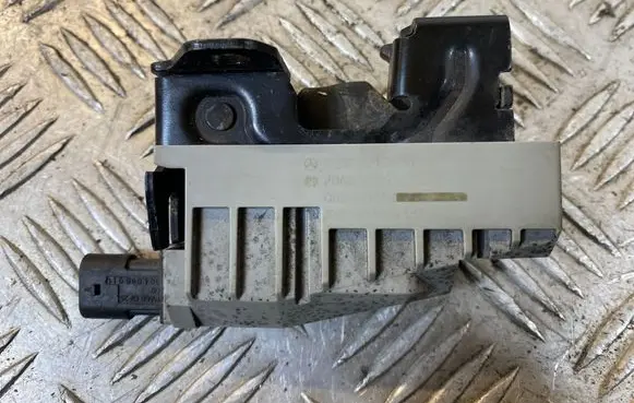 Mercedes-Benz E C207 W207 Engine bonnet/hood lock/catch A2128210251 0029023 20465305