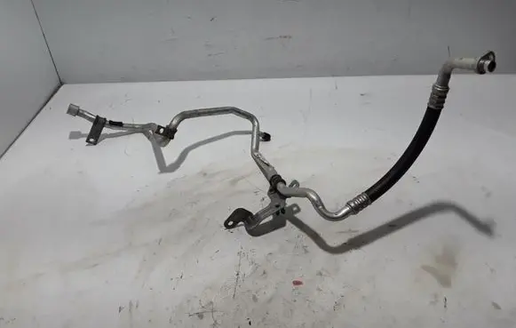 Renault Trafic III (X82) Air conditioning (A/C) pipe/hose 924804190R